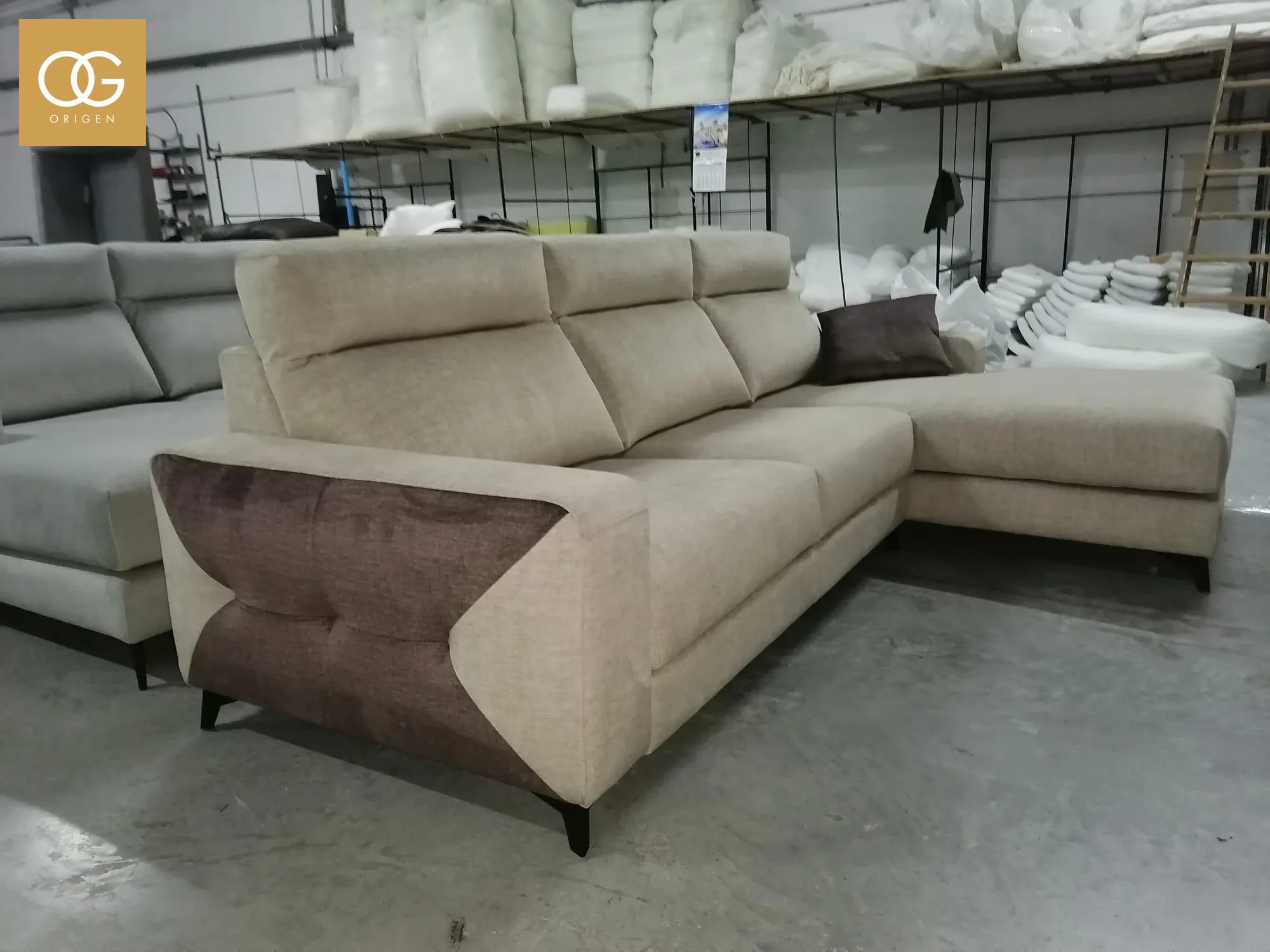 8dde2700 27f8 43ec a6ac 21ceff2c6d72